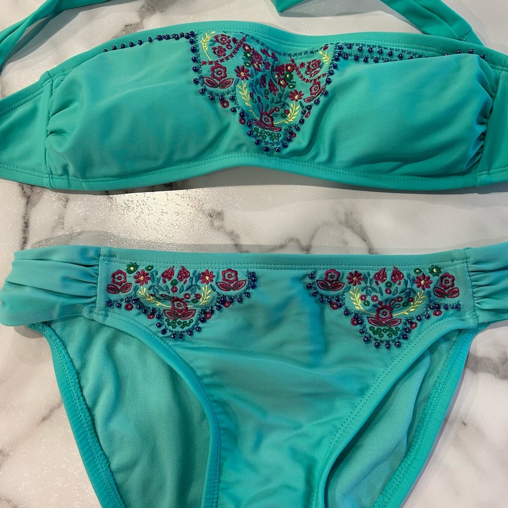 Hobie Garden Embroidery Bandeau Bikini Top - Small